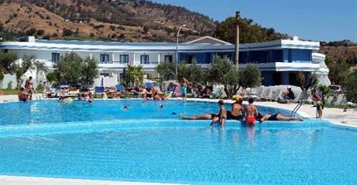 Hotel Club Cala Longa Montauro Exterior photo